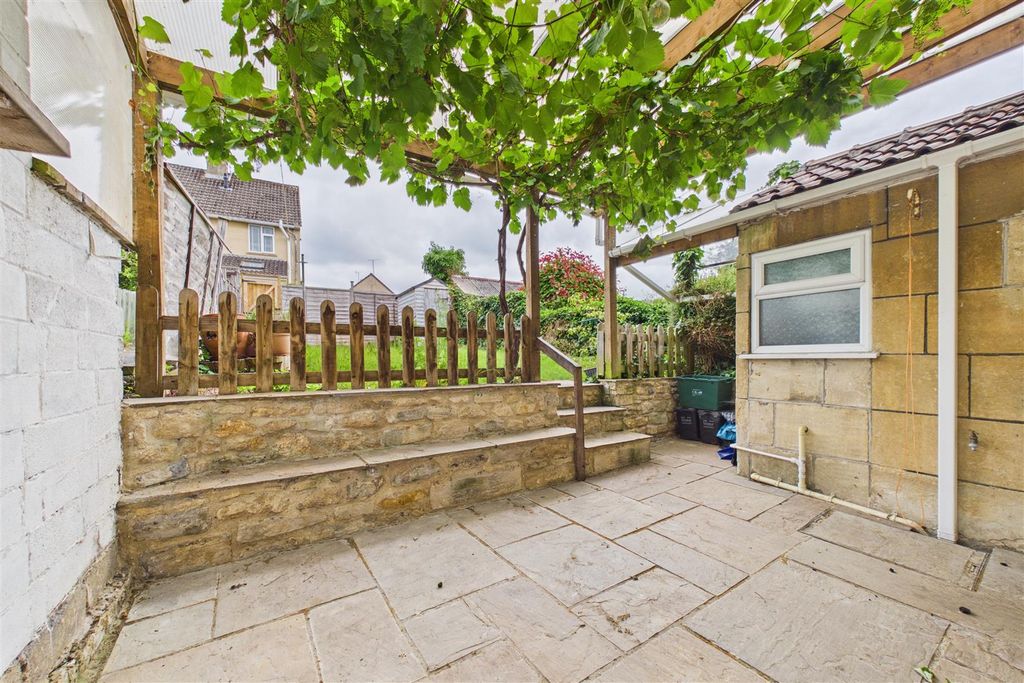 Property photo 3 of 30 2 Oldfield Lane, Oldfield Park, Bath BA2 3Np | Fre