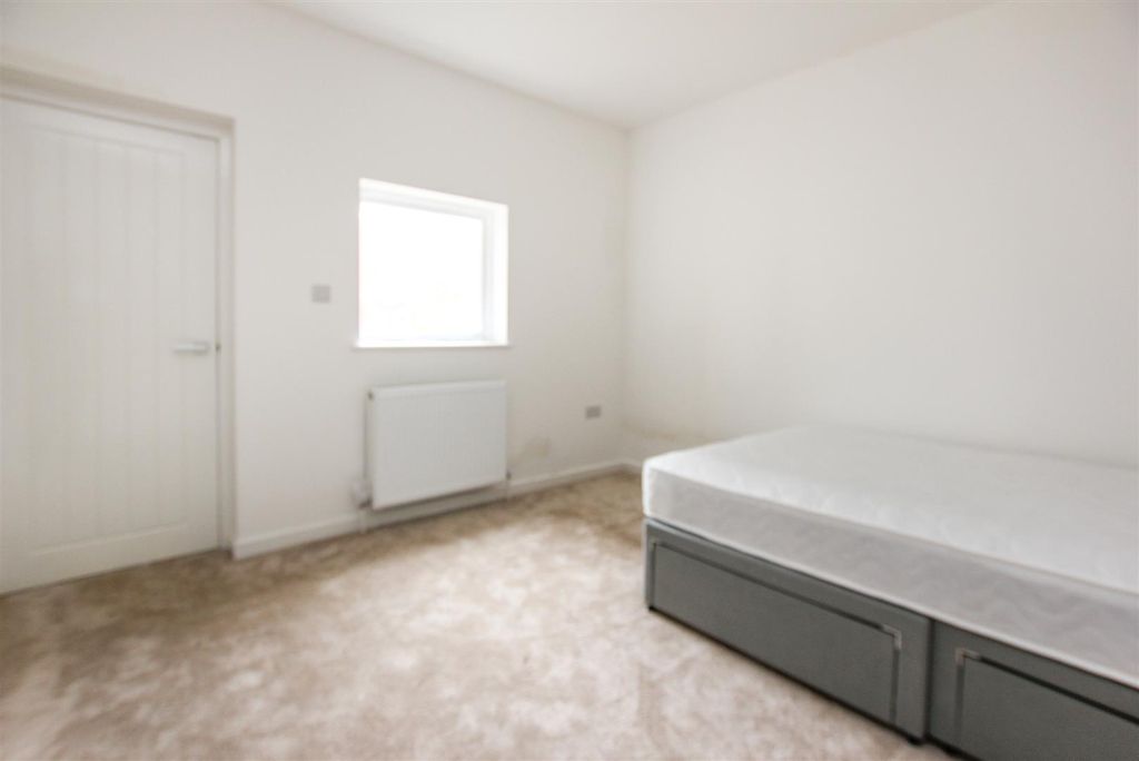 Additional image 6 of 2 bed flat for saleMontagu Street, Kettering NN16