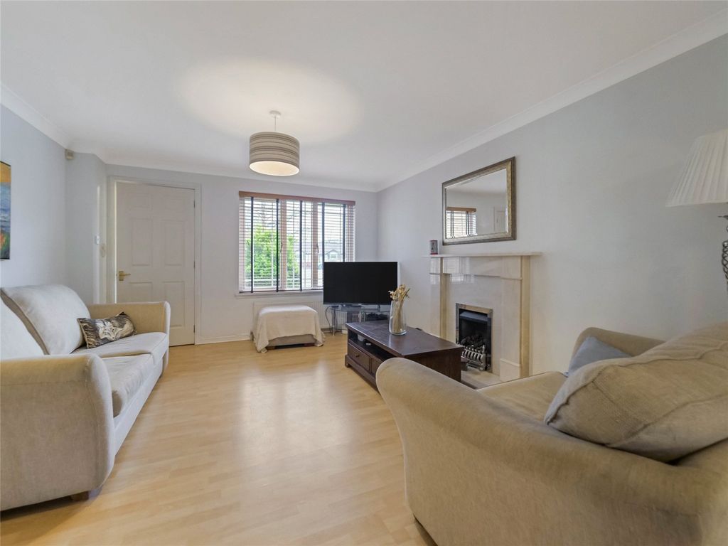 Property photo 2 of 22 Picture No. 08