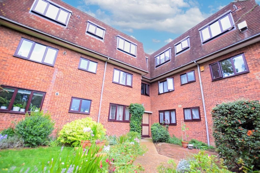 Property photo 2 of 12