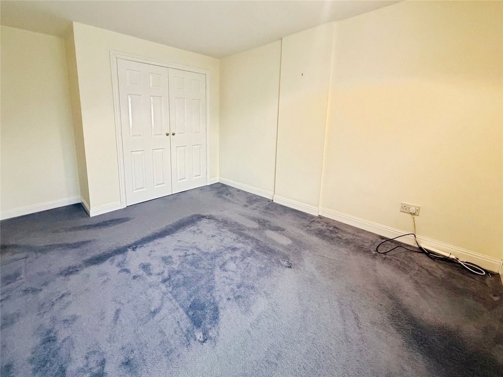 Property photo 3 of 14 Bedroom 1