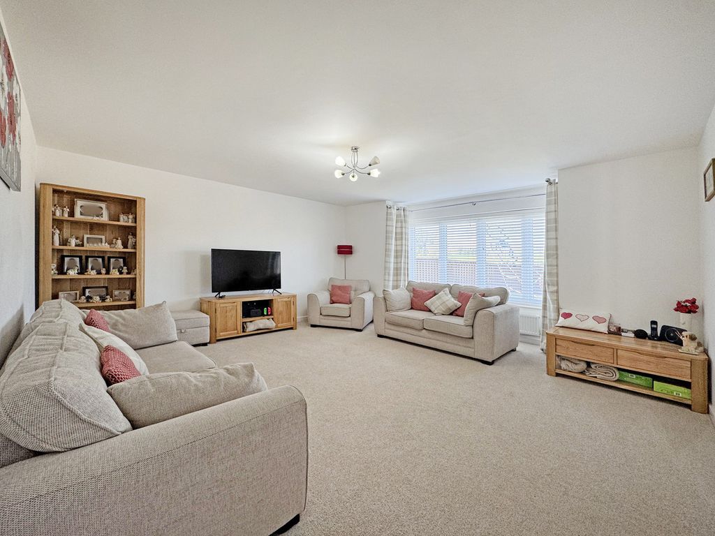 Property photo 2 of 50