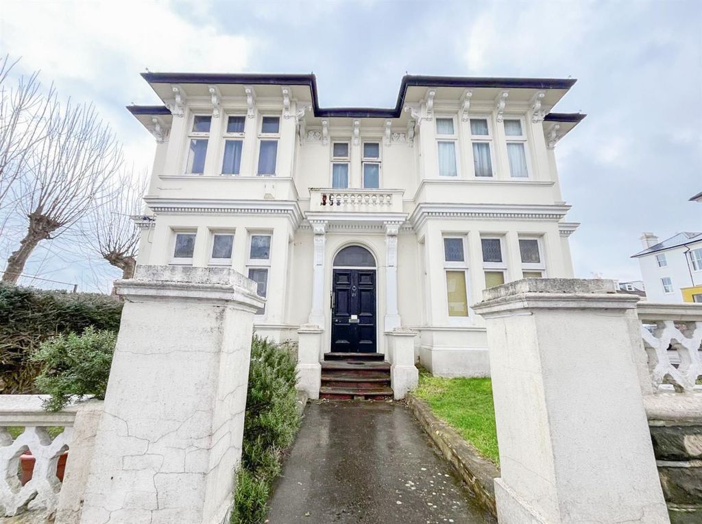 Property photo 1 of 11 8245c2E9-275B-4994-Be8B-Cdd54E4cc619.Jpg