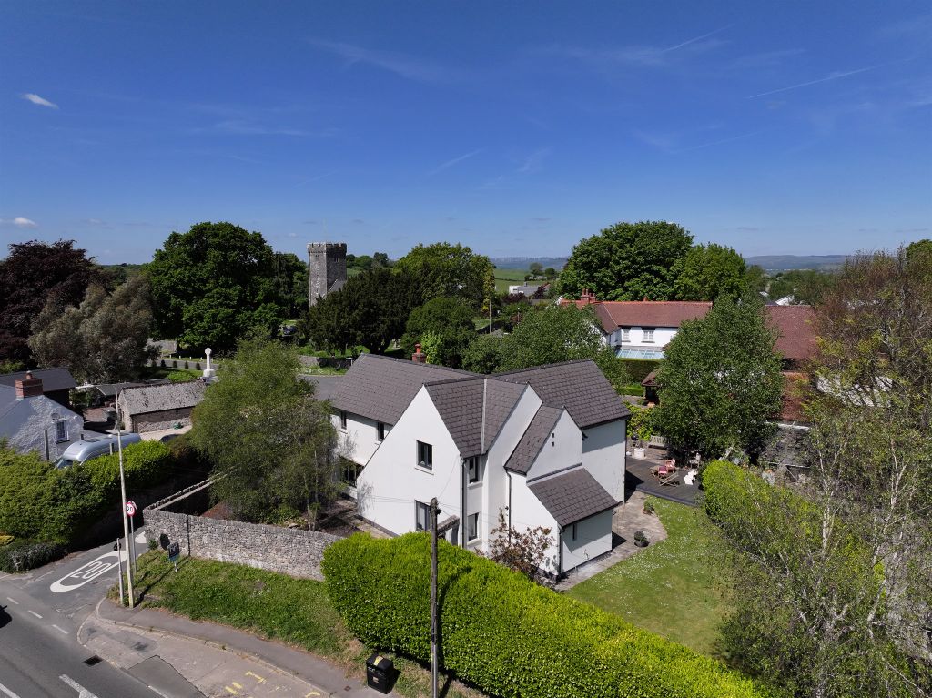 Property photo 1 of 30