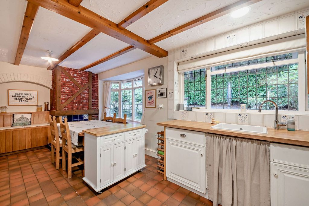 Property photo 2 of 12 Kitchen Dining