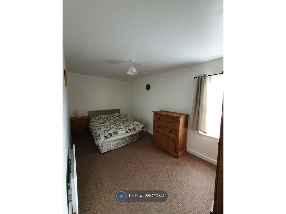Property photo 3 of 4