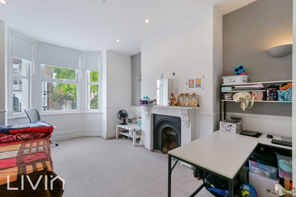 Property photo 1 of 8 Elgin Road, 19, 1-1