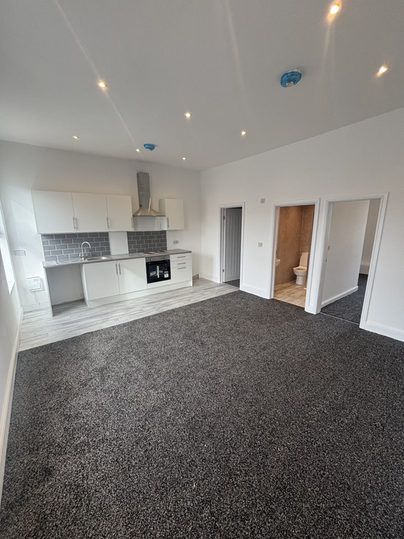 Property photo 3 of 23 Kitchen