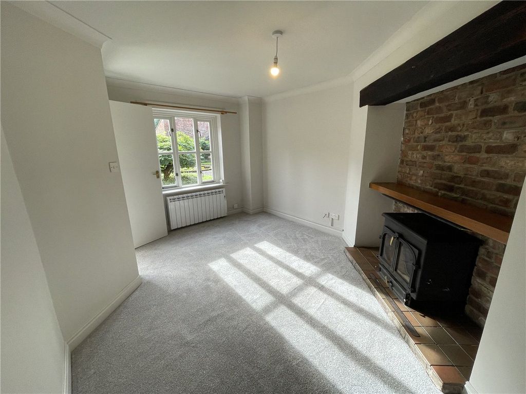 Property photo 3 of 11 Picture No. 16