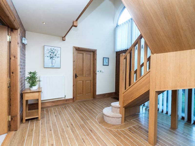 Property photo 3 of 30 Photo 16