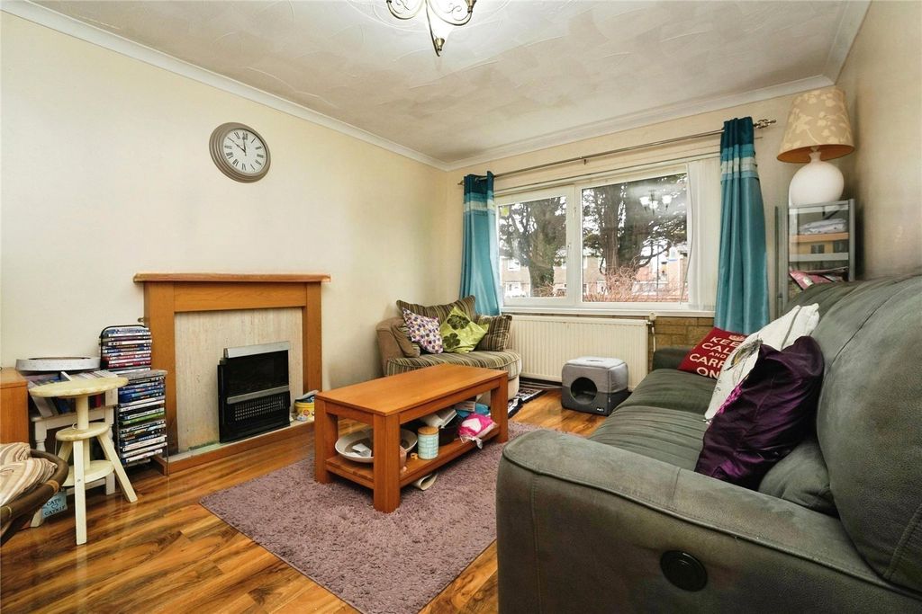 Property photo 3 of 14 Picture No. 05