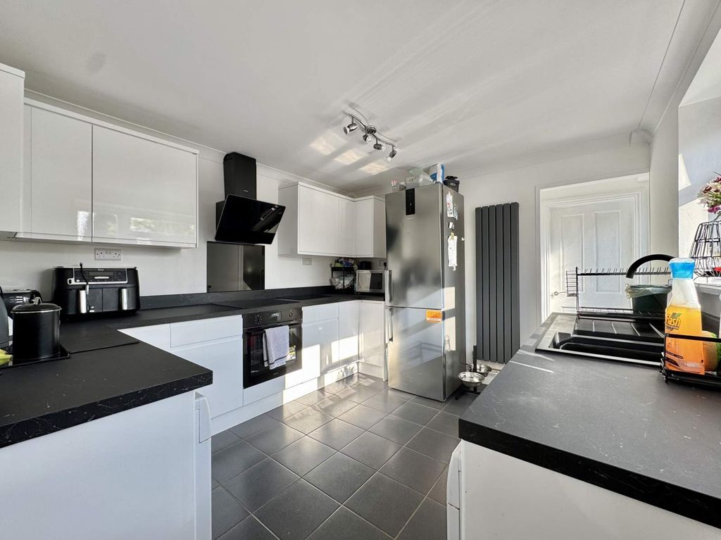 Property photo 2 of 24 Not Specified