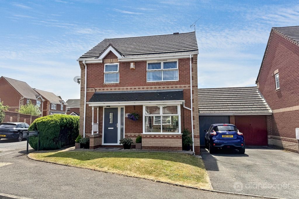 Property photo 1 of 20 5290252