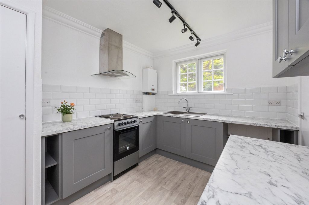 Property photo 3 of 20 Picture No. 05