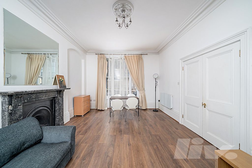 Property photo 3 of 11 Photo 9