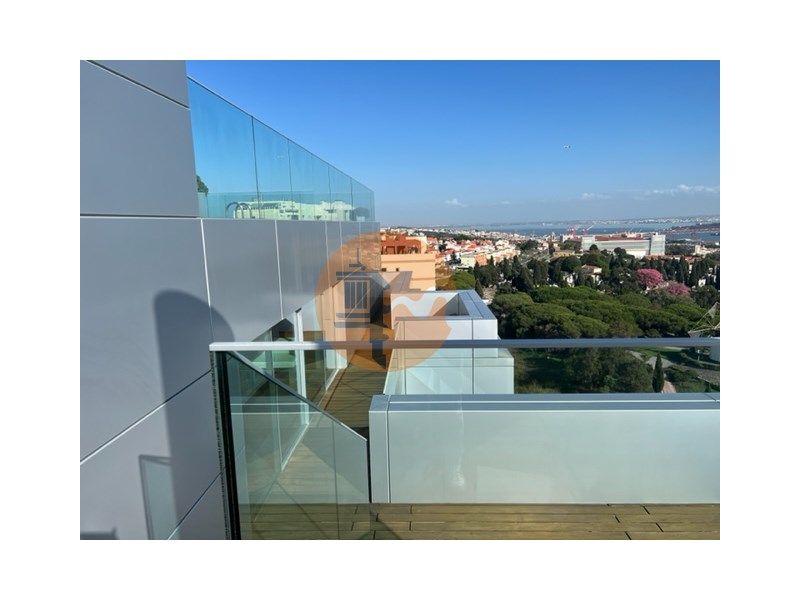 Property photo 1 of 70