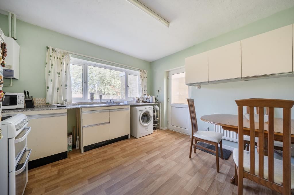 Property photo 2 of 20 Kitchen/Dining Room