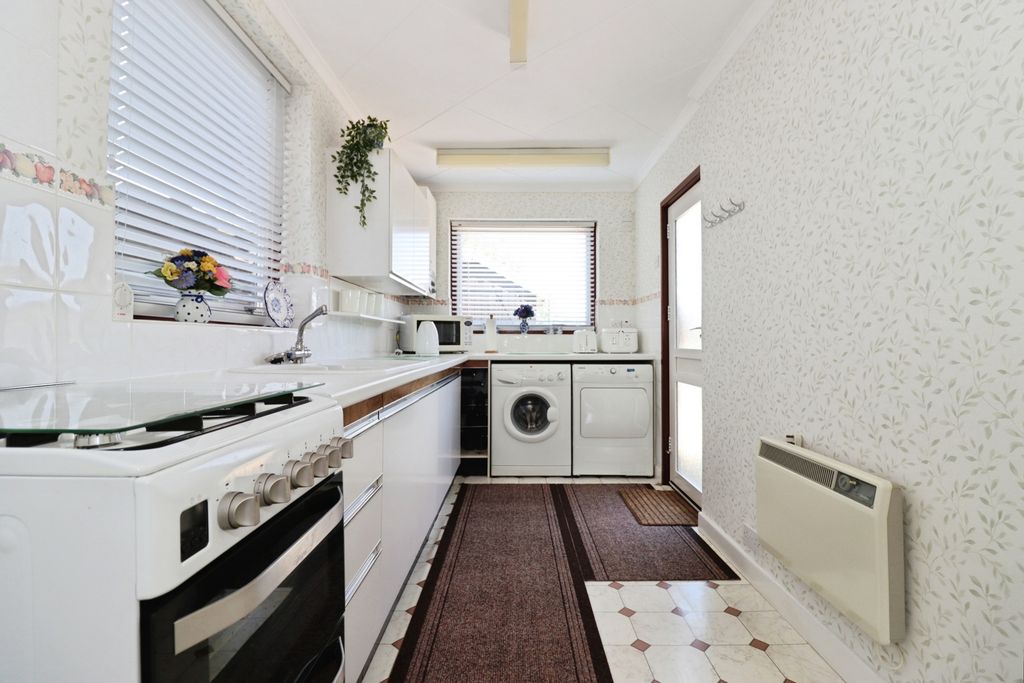 Property photo 2 of 19 Pbox-Img.Jpg