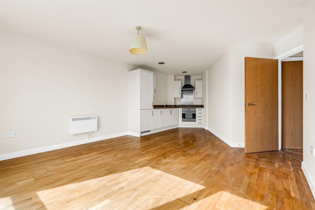 Property photo 2 of 11 Internal.Jpg