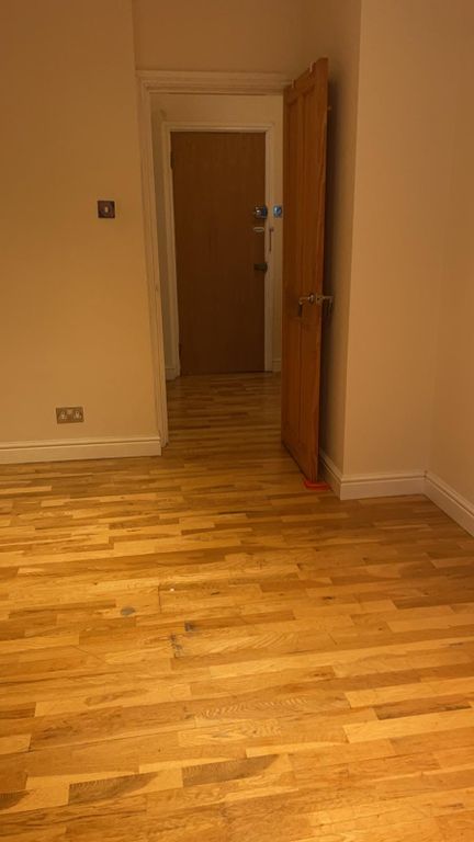 Property photo 2 of 37
