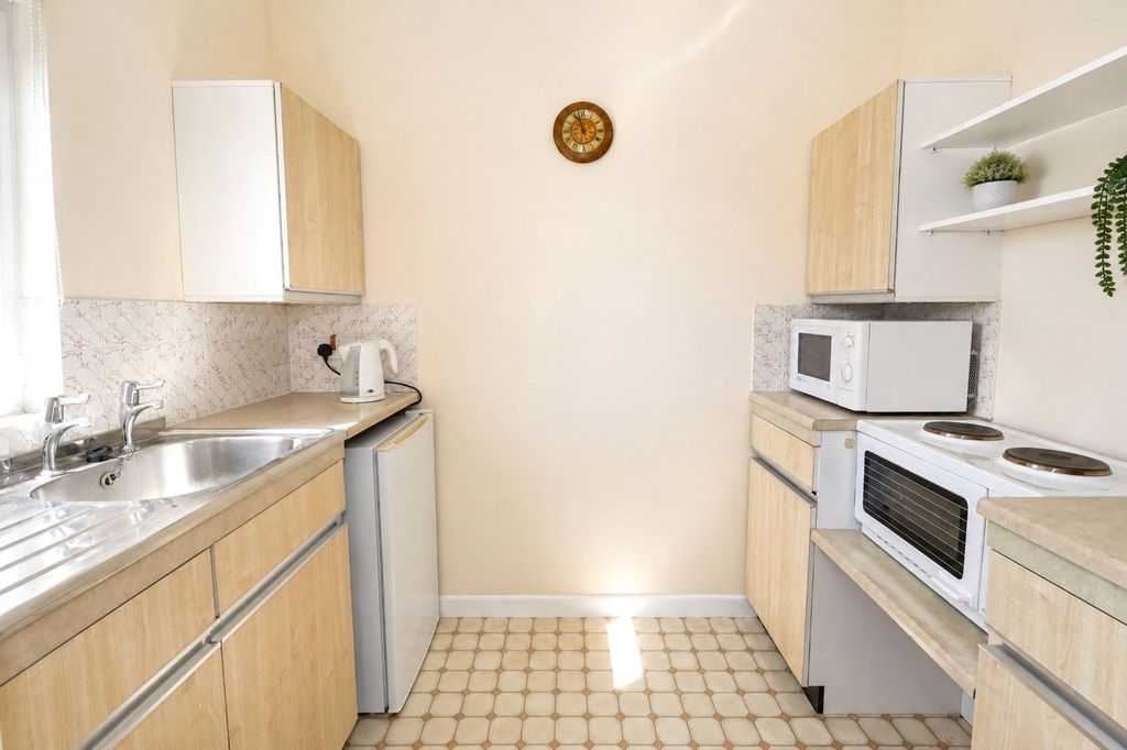 Property photo 3 of 7 Picture No. 04