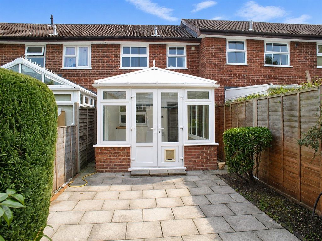 Property photo 2 of 9
