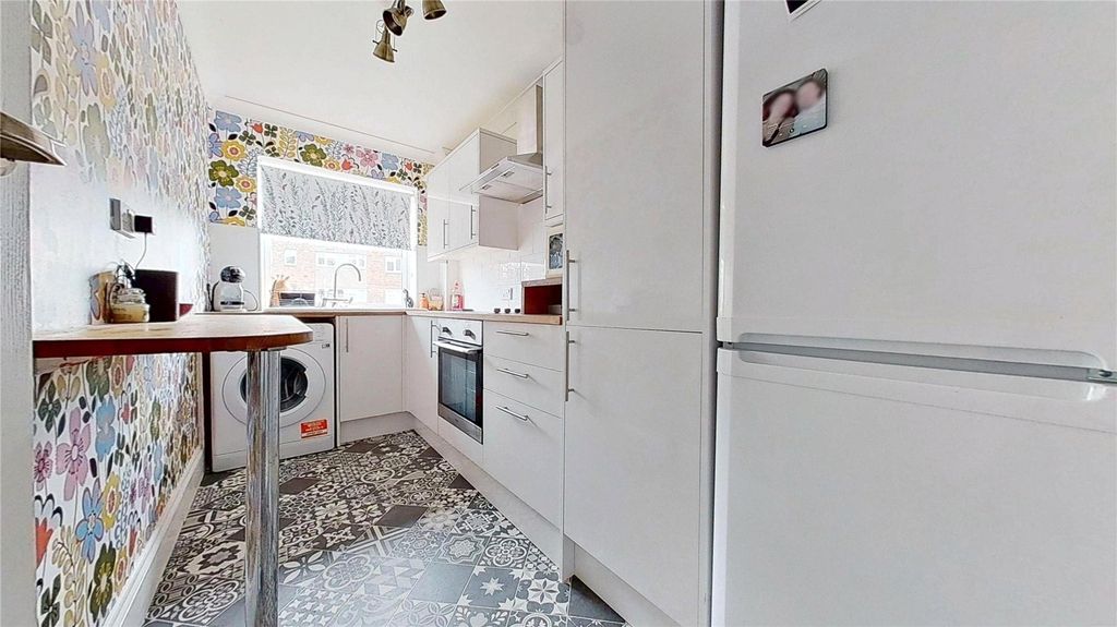 Property photo 3 of 5 Picture No. 05