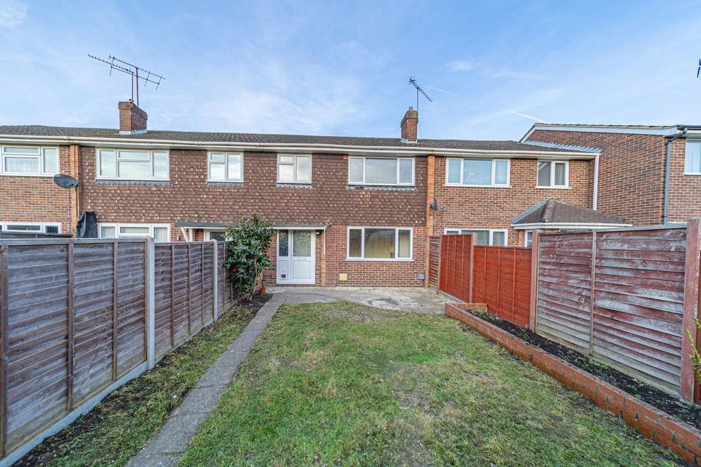 Property photo 1 of 11 Photo 3