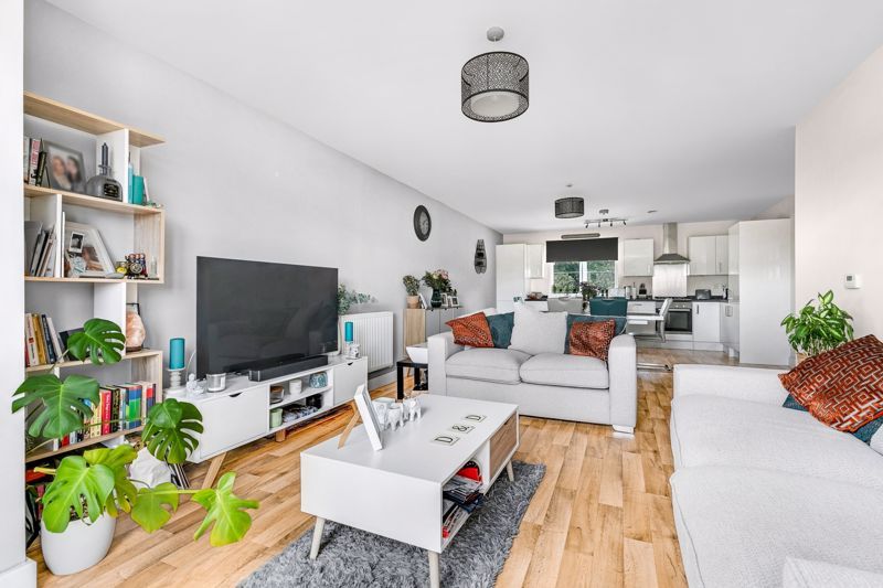 Property photo 1 of 13 Photo 12