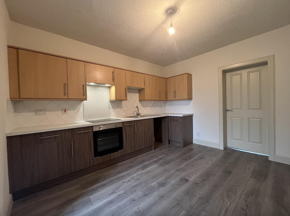 Property photo 2 of 12 Kitchen