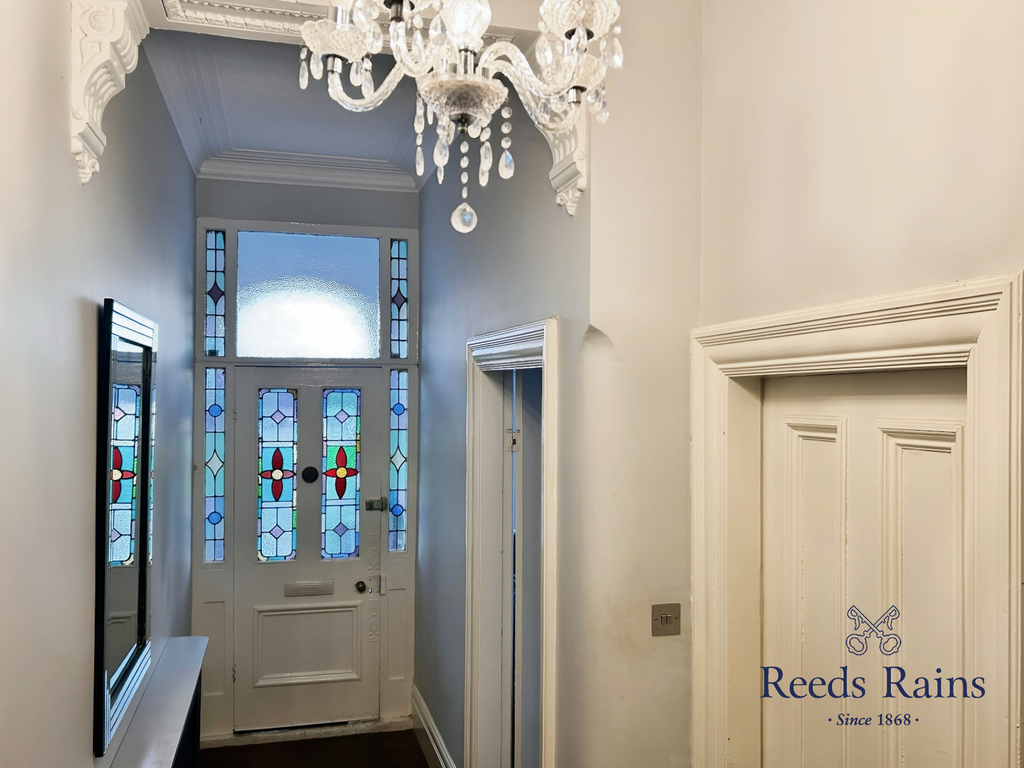 Property photo 2 of 24 Entrance Hall