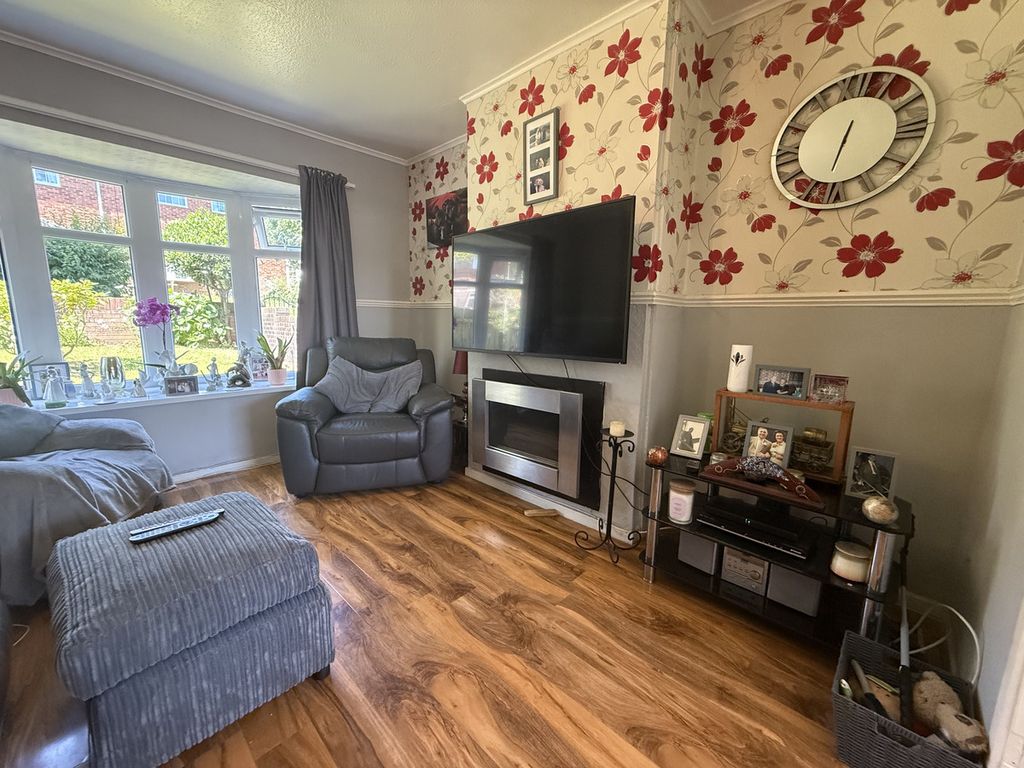 Property photo 3 of 20