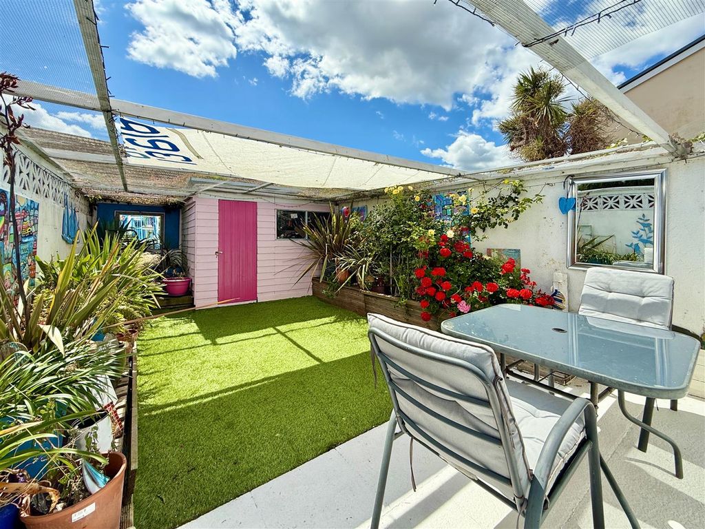 Property photo 2 of 16 Rear Garden.Jpg