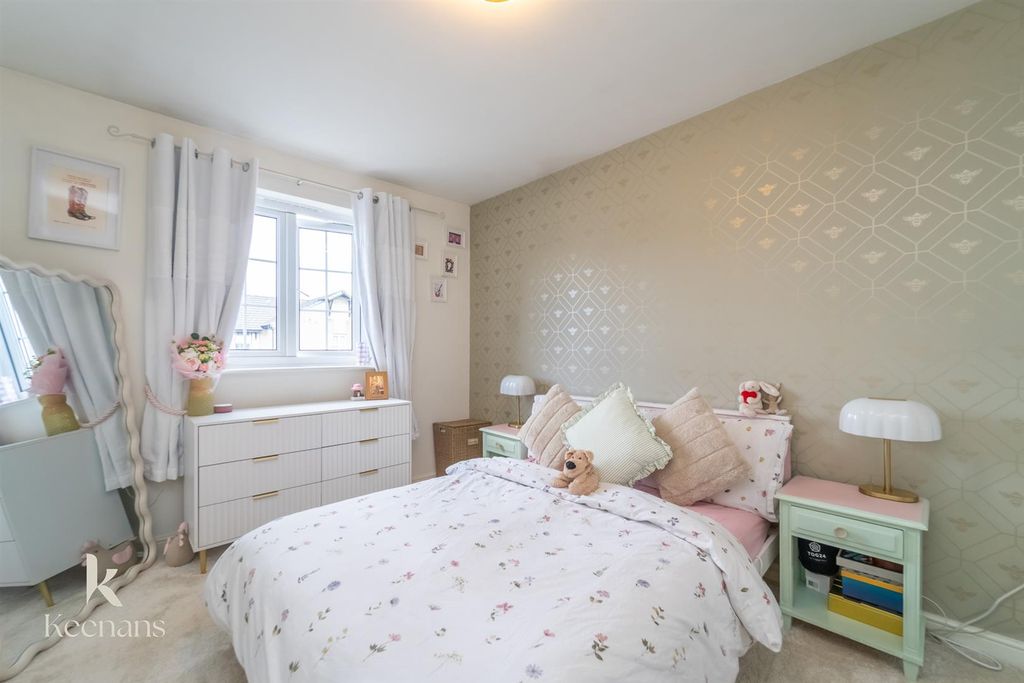 Property photo 3 of 20 Langwood Court-1.Jpg