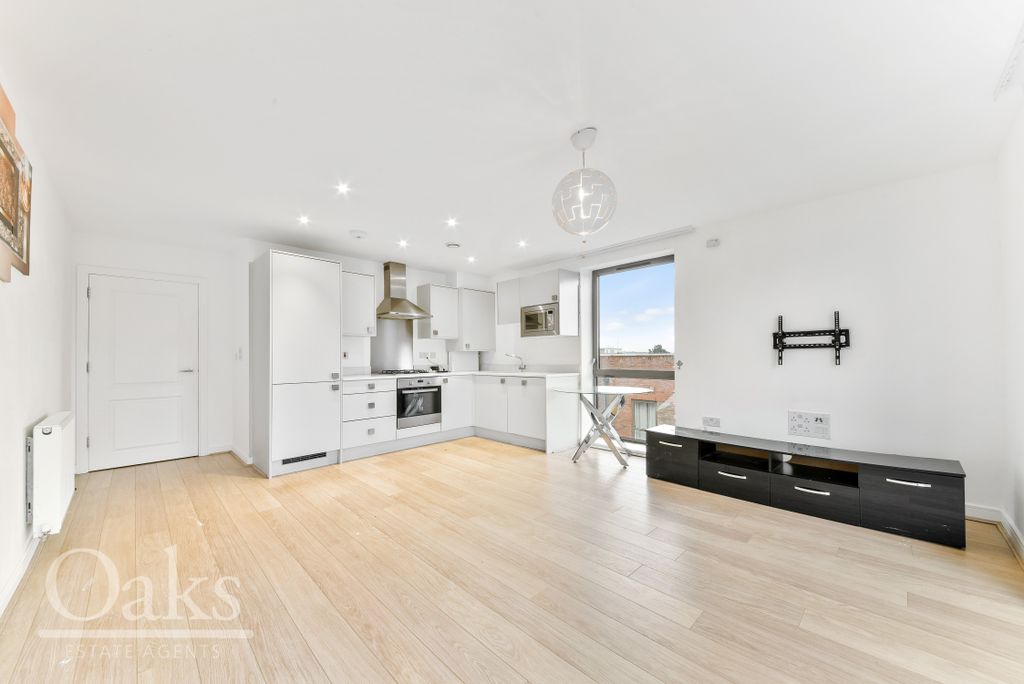 Property photo 2 of 8 Kitchen / Dining Roo