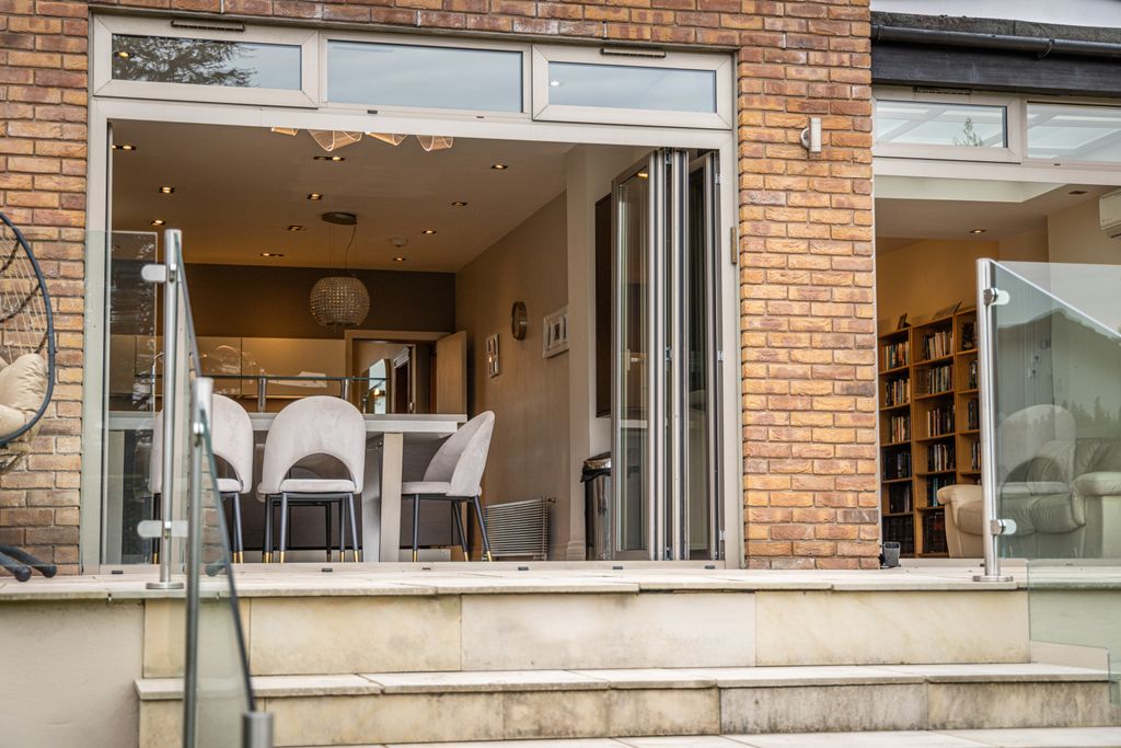 Additional image 16 of 7 bed semi-detached house for saleBroom Lane, Salford M7