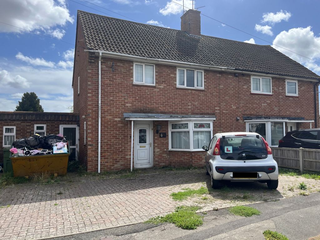 Property photo 1 of 12 3Â Bedroom Semi Detached For Sale