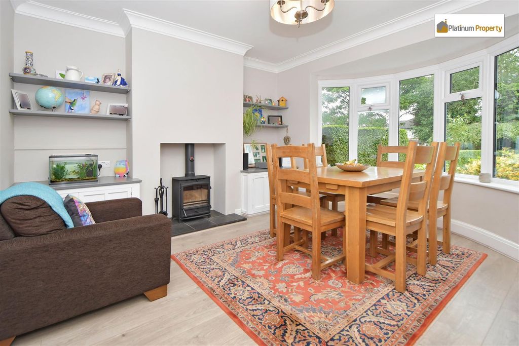 Property photo 3 of 36 Dining Room