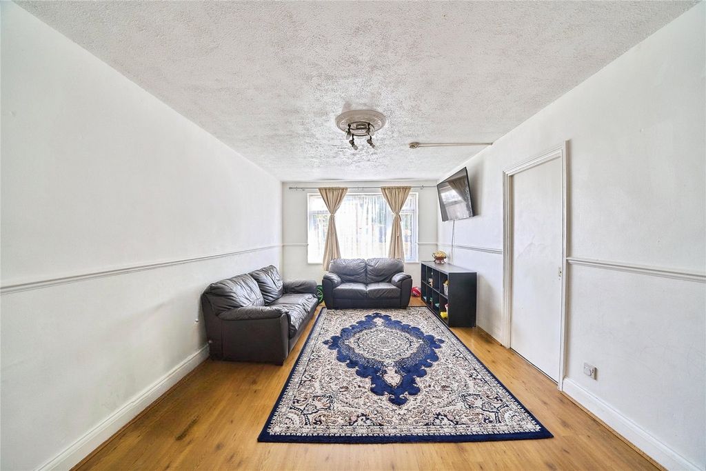 Property photo 2 of 13 Picture No. 25