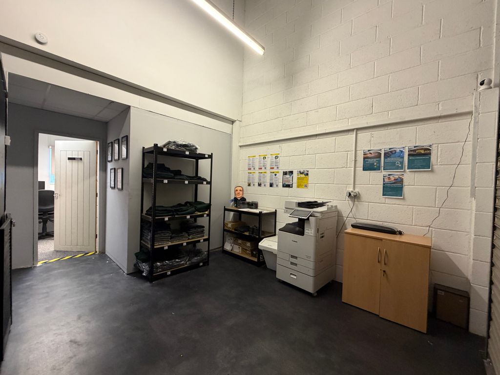 Property photo 3 of 4