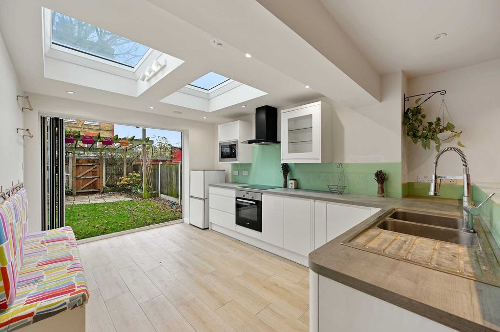 Property photo 1 of 13