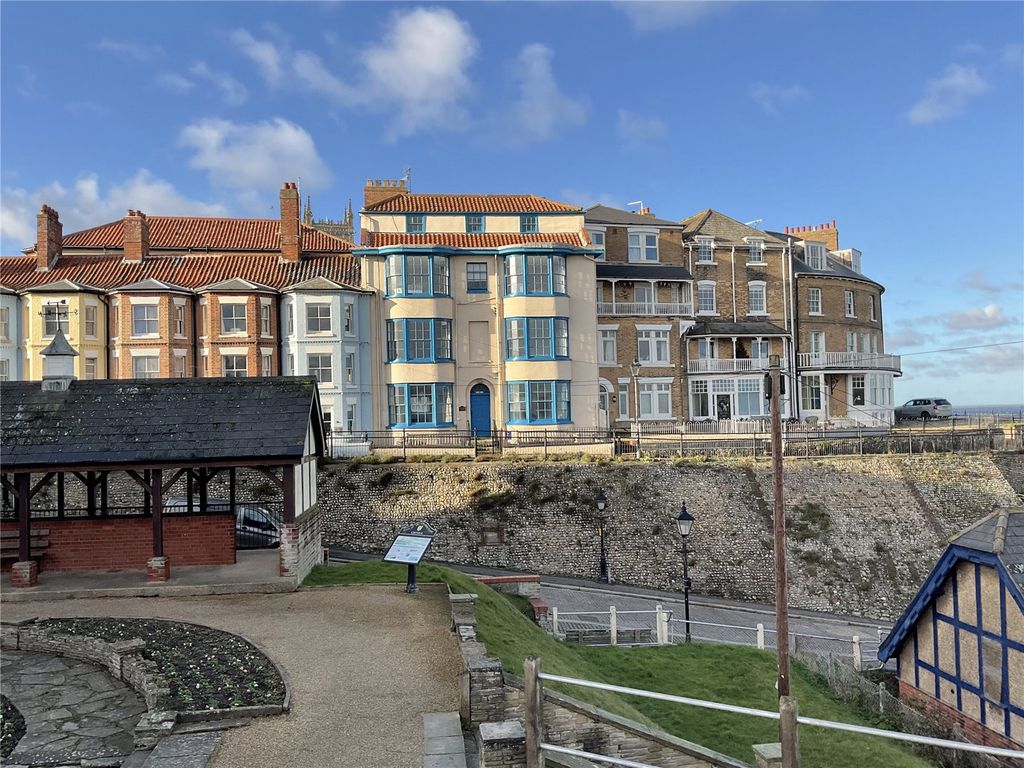 Property photo 2 of 7 Picture No. 11