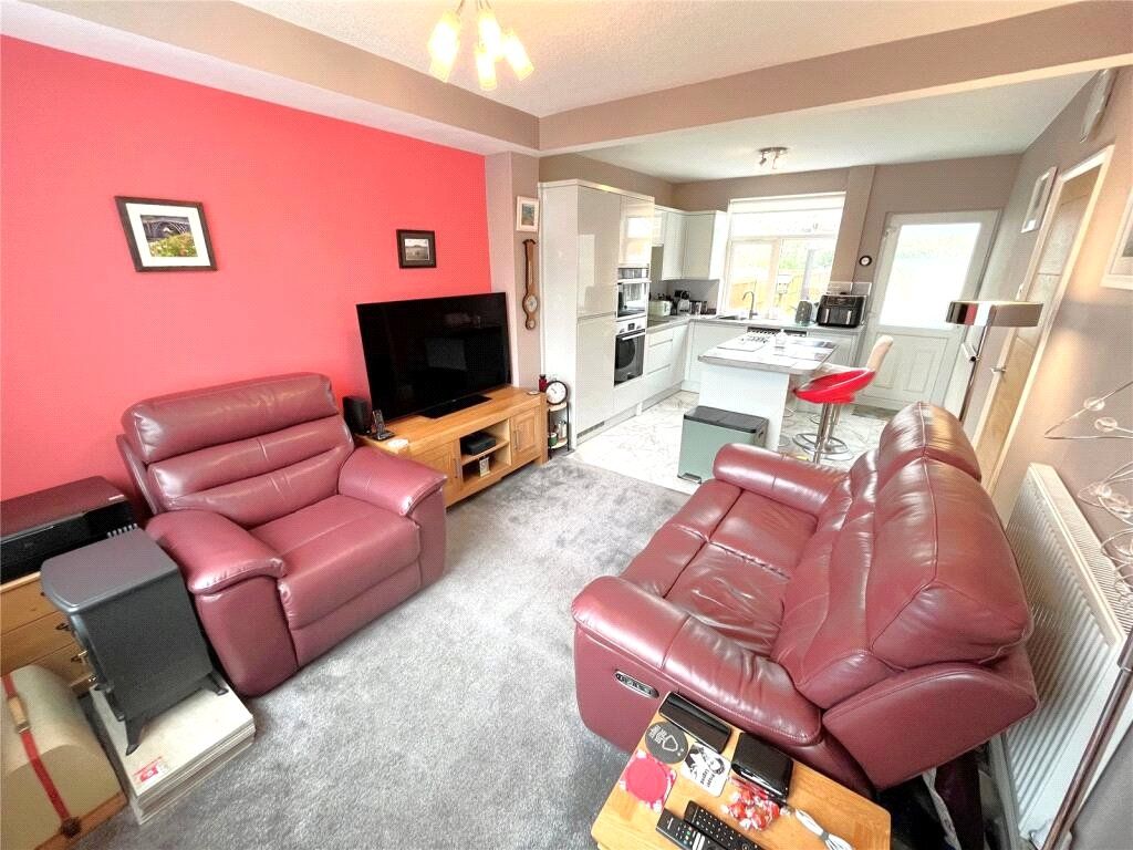 Property photo 2 of 10 Lounge