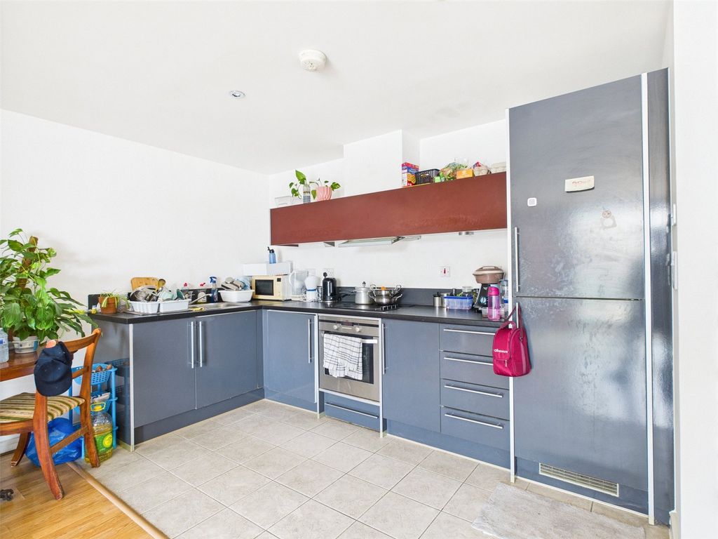 Property photo 3 of 8 Picture No. 15