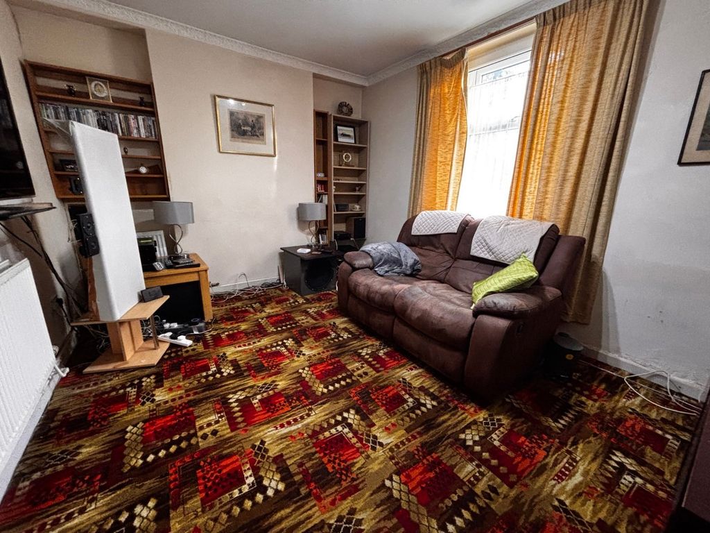 Property photo 3 of 16