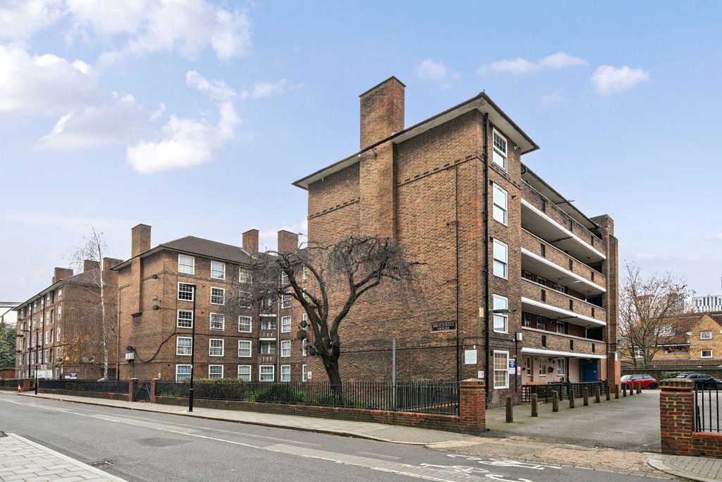 Property photo 1 of 17 1388845-3-693Fdf1...