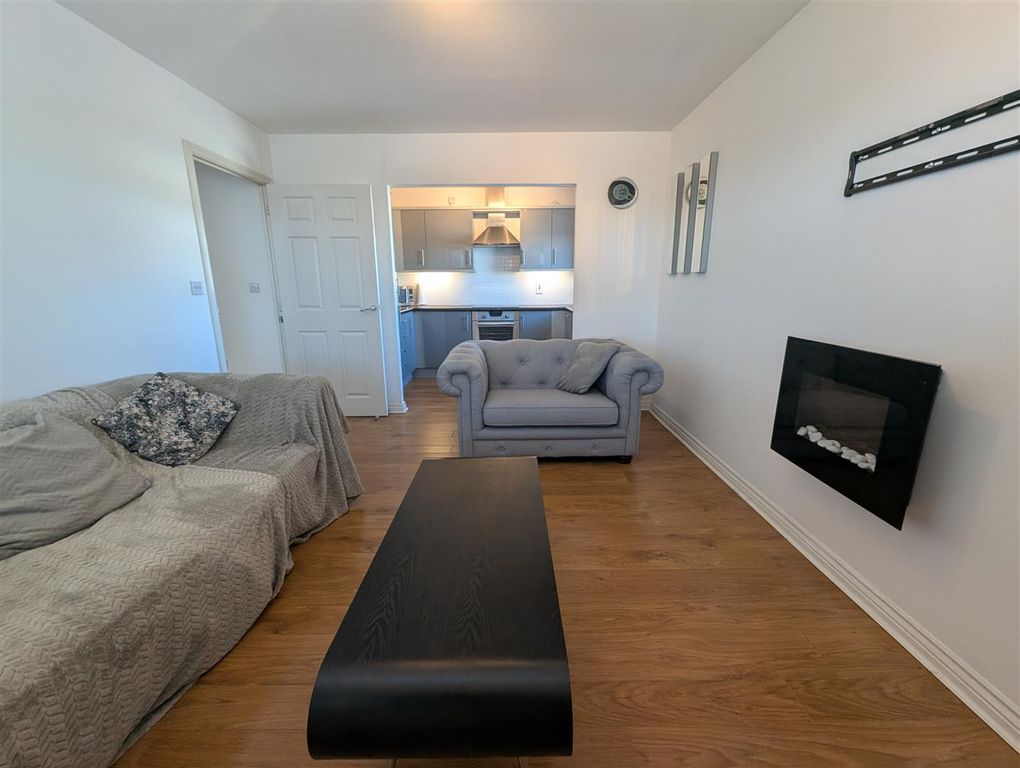 Property photo 2 of 9 Lounge/Kitchen/Diner