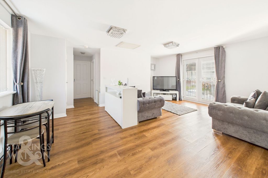 Property photo 1 of 15