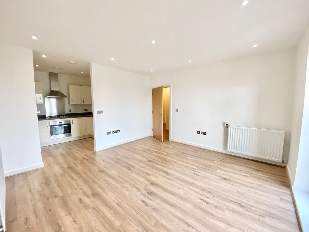 Property photo 3 of 8 Photo 2