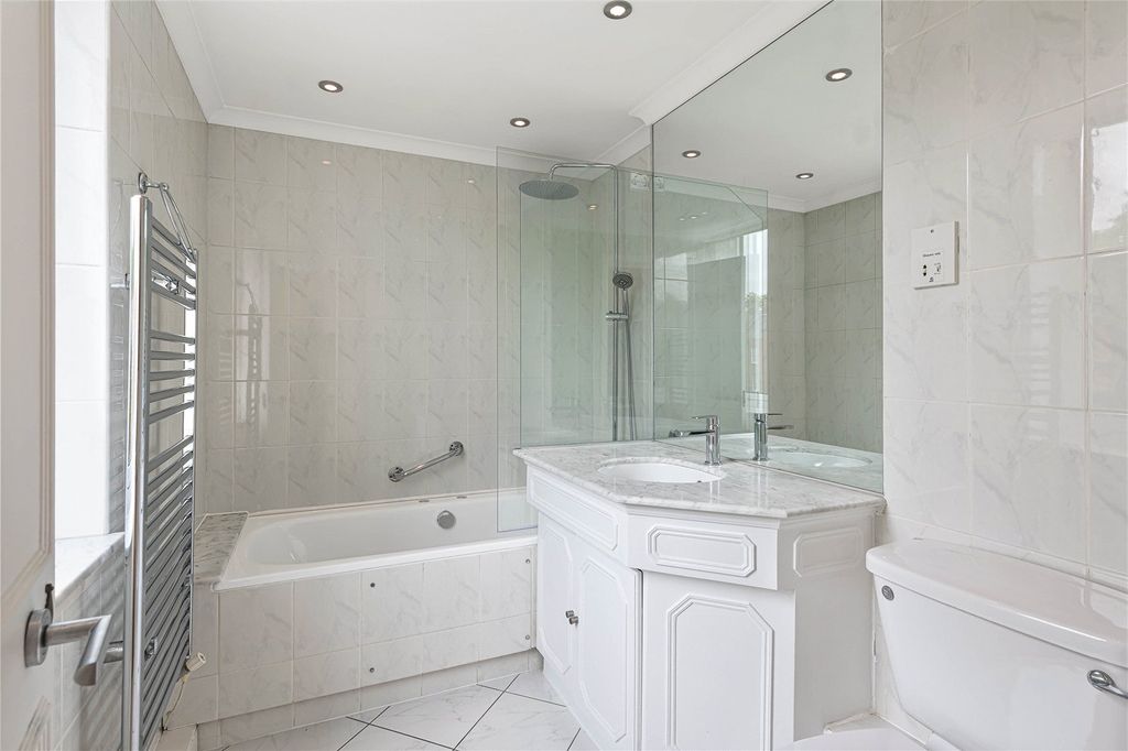 Property photo 3 of 8 Picture No. 05
